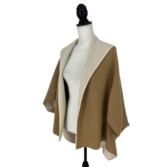 Interdee Reversible Sweater Poncho - Picture 5 of 14